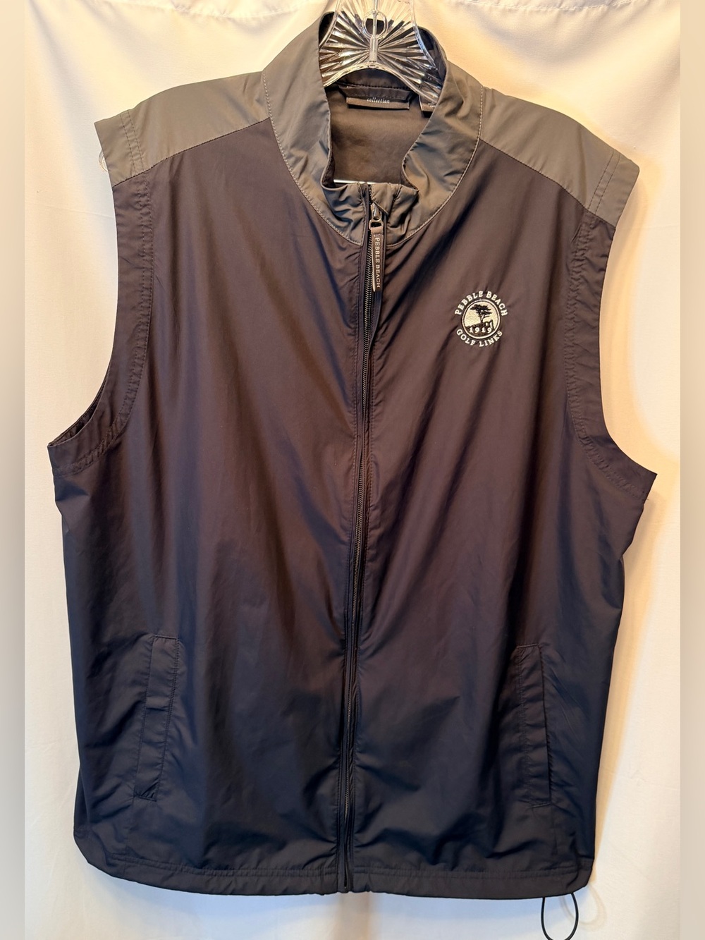 Pebble‎ Beach Collection Size Medium Full Zip Golf Vest Black Embroidered Logo